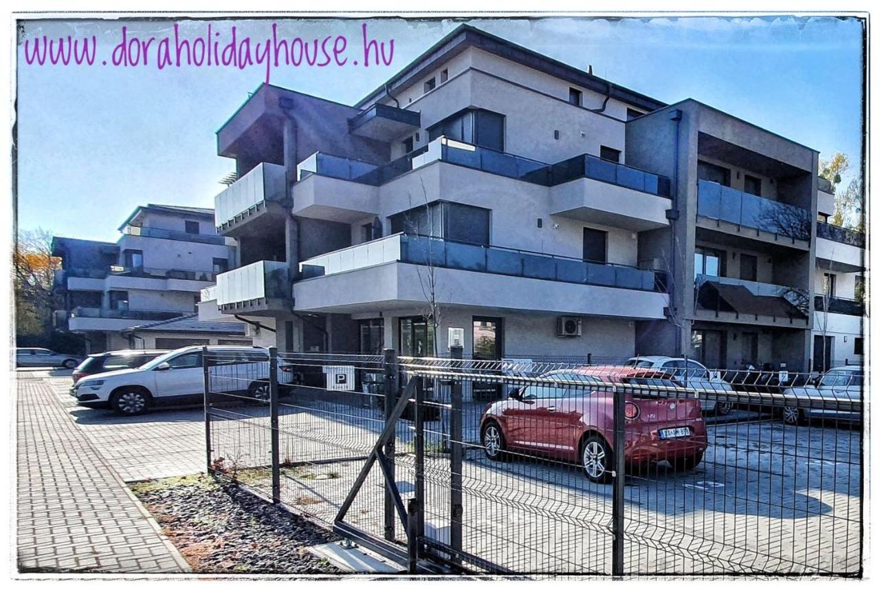 Marina Apartment By Dora Keszthely Ngoại thất bức ảnh