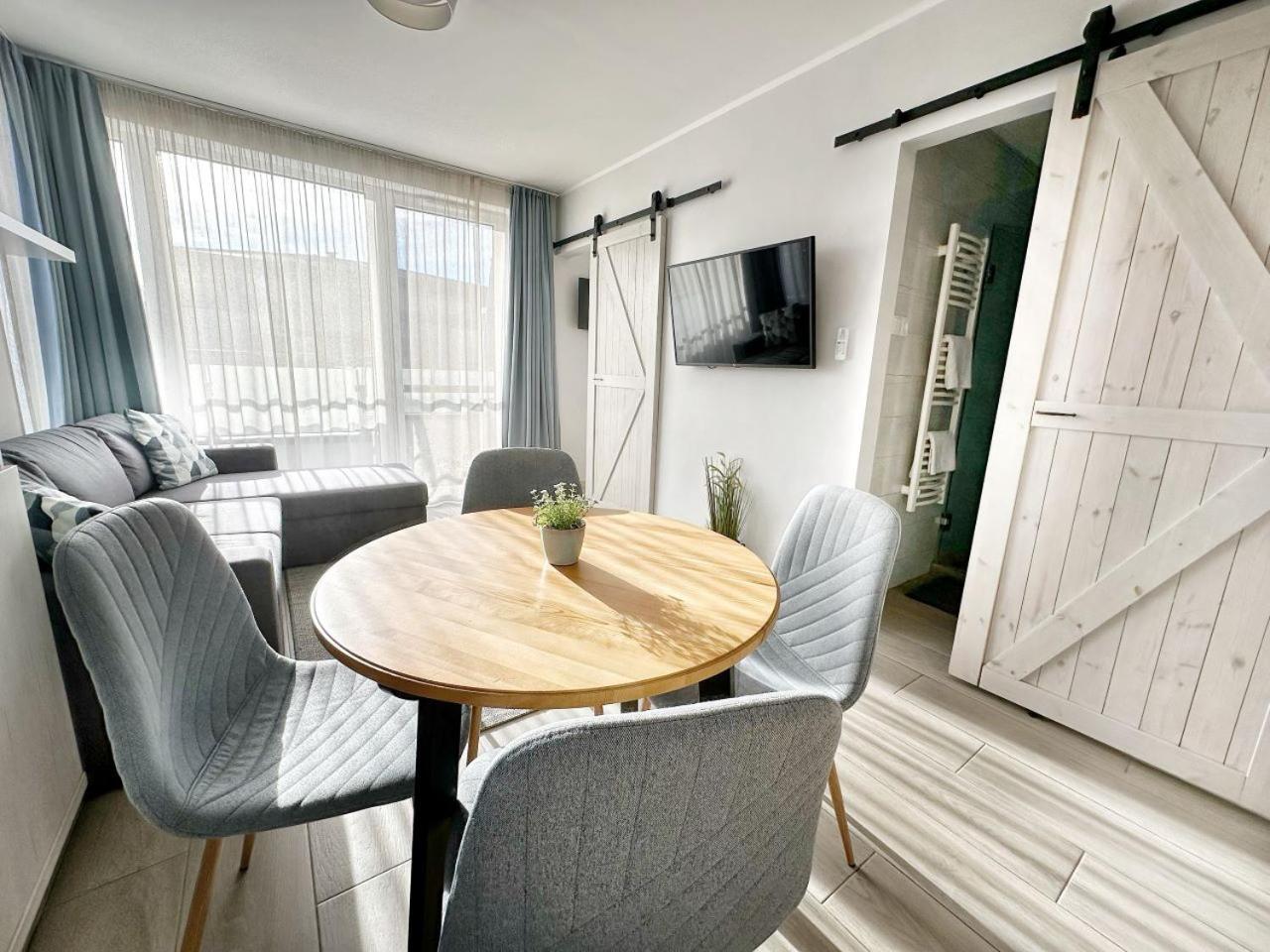Marina Apartment By Dora Keszthely Ngoại thất bức ảnh